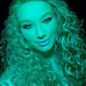 Meet your Posher, Savannah